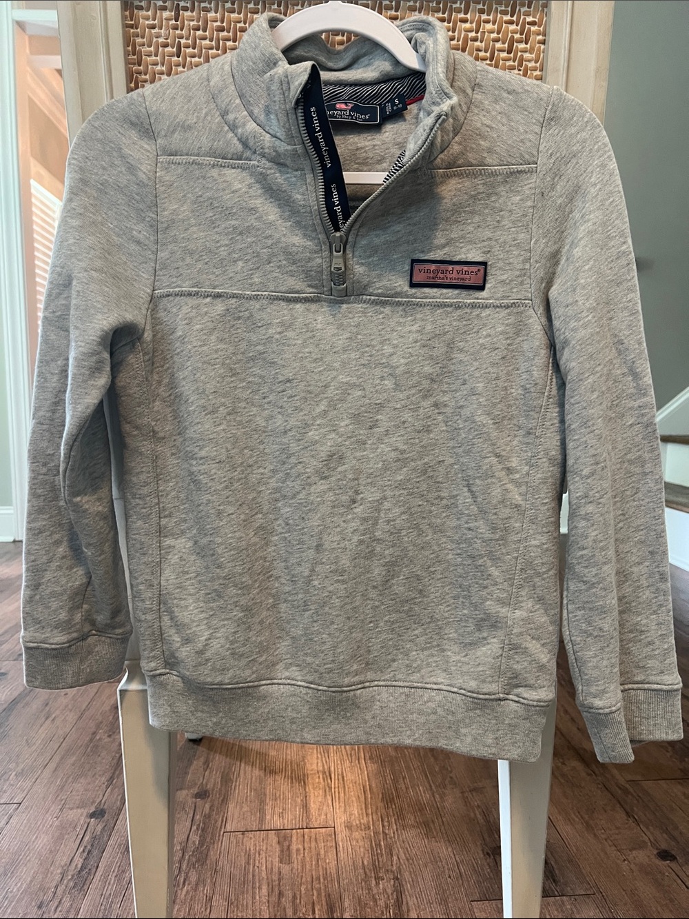 Vineyard Vines Men’s Light Gray Quarter-Zip Pullover